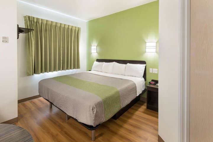 Room 7 of 29