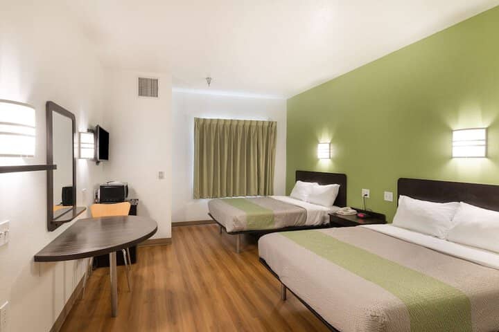Room 17 of 29